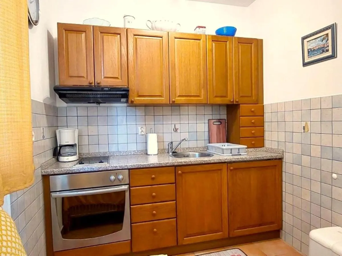 Apartment Roko - 150 M From The Beach Crikvenica 0*,